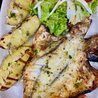 Dourada Grelhada c/Batata e Esparregado