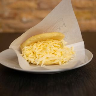 Arepa de queso amarillo
