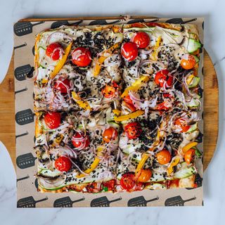 Pizza Vegetariana (de post) (2 persoane)