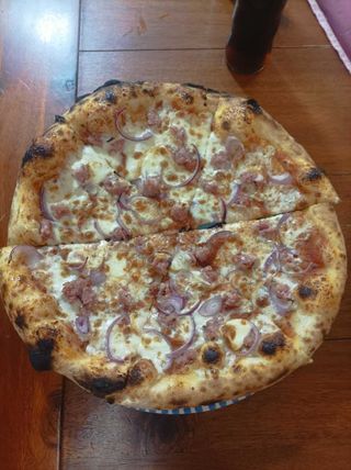Pizza Salsiccia Cipolla