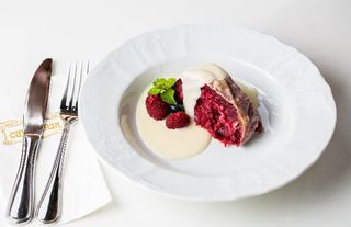 Струдель з вишнею 