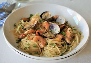 Espaguetis bella mar (mariscos)