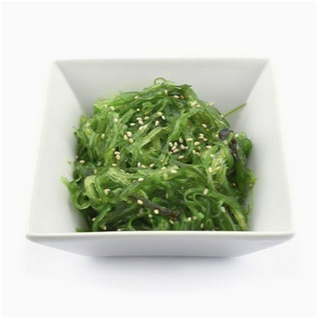 Ensalada wakame de algas y sésamo