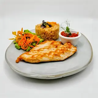 Piept de pui grill cu garnitura de piure / orez basmati