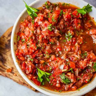 SALATA FINA DE CRUDITATI -Ezme-
