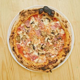 Prosciutto e Funghi 33