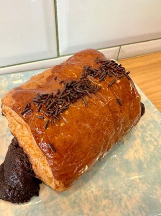 Napolitana Chocolate