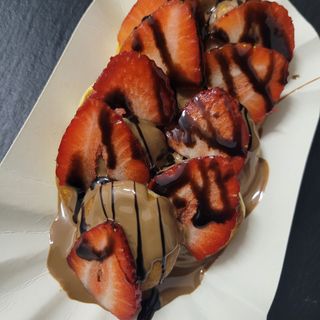 Mini clătite cu căpșuni 