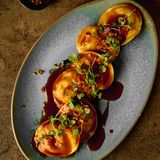 Grande Sorrentino De Costilla Con Salsa Ragú Barbacoa