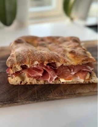 schiacciata the bear