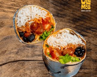 Burrito chili con carne