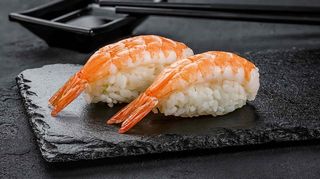 Суші нігірі з креветкою