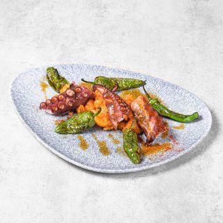 PATA DE PULPO A LA PARRI.