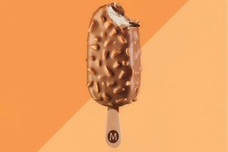 Magnum almond
