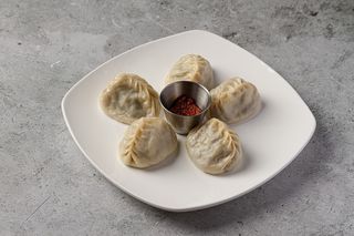 Манты с мясом (240 г)