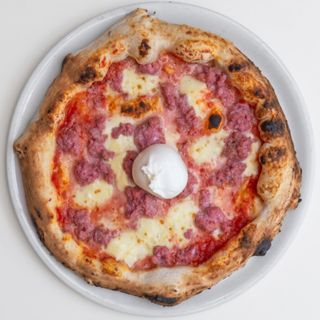 Pizza burrata e salsiccia  