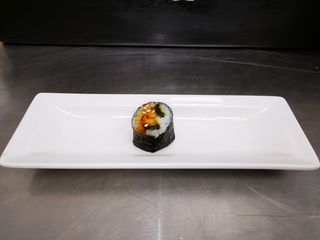 Dancing eel Hoso Maki