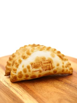 Empanada Vegetariana De Queso De Cabra Y Nuez