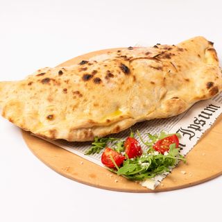 Пица Кaлцоне (480г)