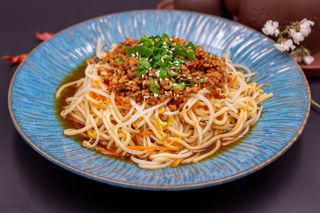 Spaghetti con salsa soia wen zhou/温州拌面