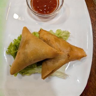 Vegetable Samosa (2 Pieces/2 Peças)