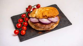 Pljeskavica XL + Coca-Cola 0.5l