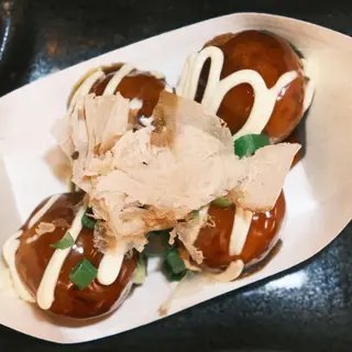 E1. Takoyaki (4 Uds.)