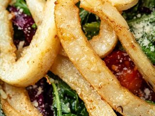 Зелений мікс з кальмаром (190g)