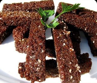 Чесночные гарлики с сырным соусом