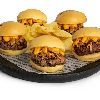 MontyBurgers Cheddar