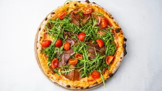 Pizza Prosciutto - restoranska