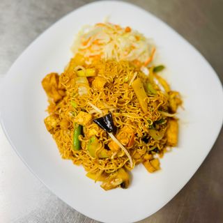 Makaron Bao Nam smażony z tofu i warzywami