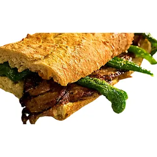 (7)BOCADILLO DE TERNERA,PIMIENTO VERDE, BACON  Y TOMATE