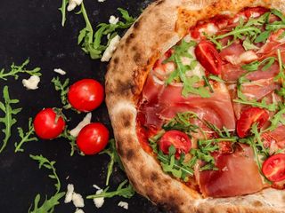 Пица Крудо и рукола