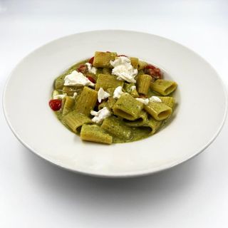 RIGATONI BURRATA E PESTO (V)