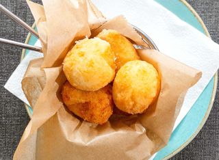 Bolinhos de Bacalhau com Queijo