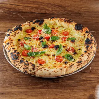 Caprese pizza