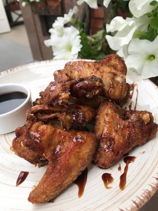 Крильця в соєвому соусі (300 г)