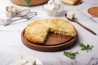 Placinta ca acasa la tigaie cu Branza si Verdeata, 180g