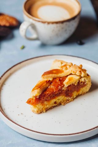 Пирог с курагой