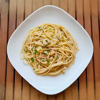 Makaroni ili špageti u umaku gamberetti