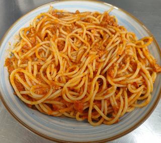 Pasta De Espaguetis A La Boloñesa