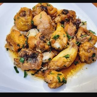 Pollo al Ajillo