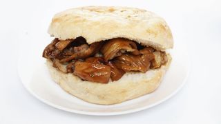 Dimljena crevca u lepinji