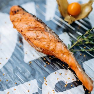 Лосось на грилі (100г)