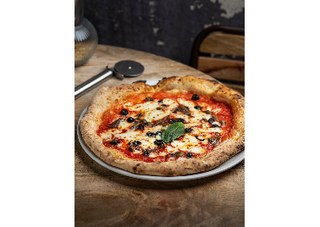PIZZA PUTTANESCA