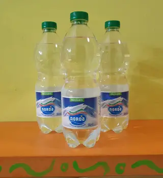 Acqua naturale 