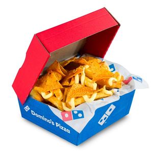 Frytki Loaded z Doritos i sosem serowym