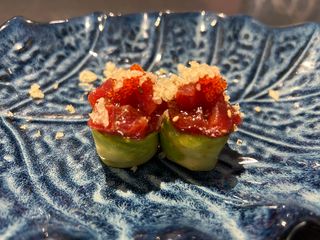 42a. Gunka atún balfego (2 pzs.)