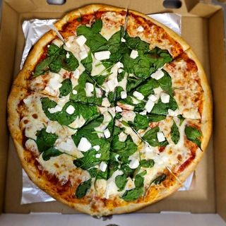 5. Pizza Szpinakowa 24cm